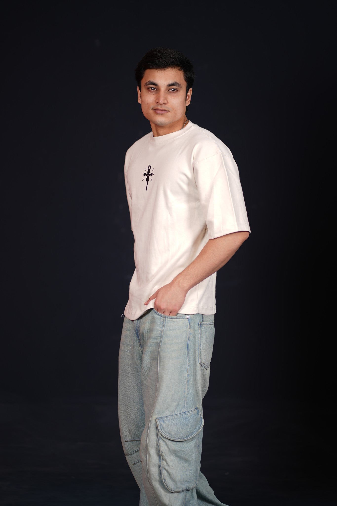 Premium and stylish drop shoulder T Shirt – Men’s Exclusive Edition shoulder T-Shirt